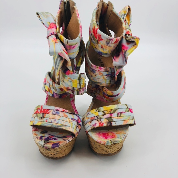 Floral Summer Bow Platform Wedges - Picture 4 of 8